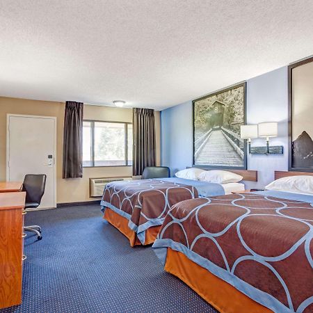Super 8 By Wyndham Albany Motel Buitenkant foto